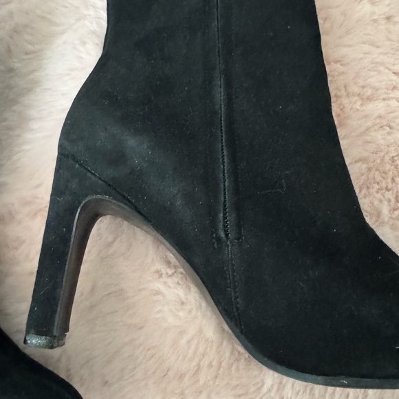 💥Bandolino Elegant Black Suede Ankle Boots - Picture 3 of 5